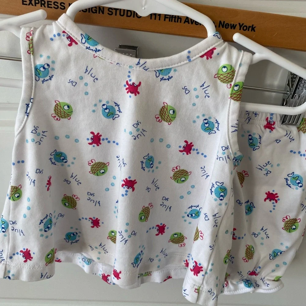 Kissy Kissy 2 Piece Fish Print Top & Diaper Cover Size 0-3 M